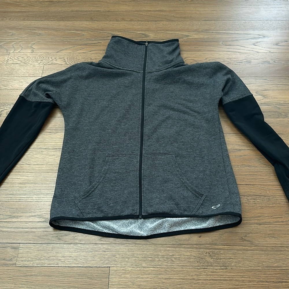 Champion Unisex Gray Sweatshirt - Size Small